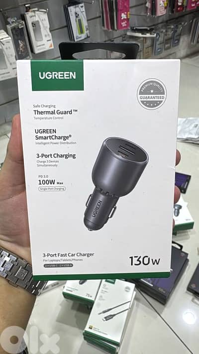 Ugreen 130w 3-port fast car charger (2xusb-c,1xusb-a) 35025
