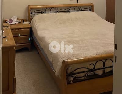 Ferforge Bedroom with 1 nightstand and one console
