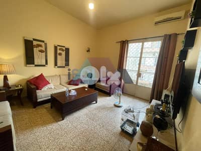 Invest now ! in Achrafieh/ saide area, 1 flat / floor + shared parking