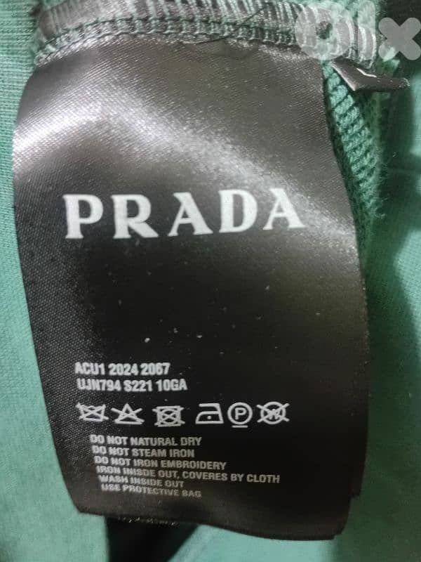 100% original PRADA 1