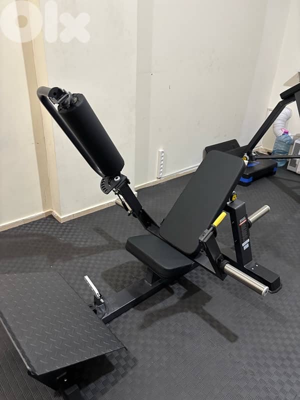 Hip Thrust (Imported) 3