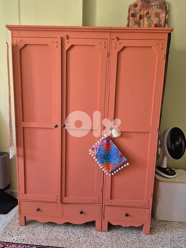 wardrobe, closet 3
