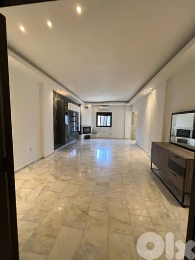 Baabda, Hadath/ Luxurious Apartment for Sale - بعبدا الحدث/ شقة للبيع