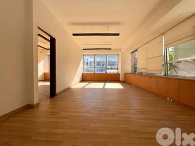 RAO26-4802 Office 100 m2for rent in Saifi - Beirut, $ 1,450 cash