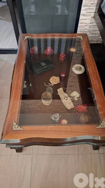 MIDDle table