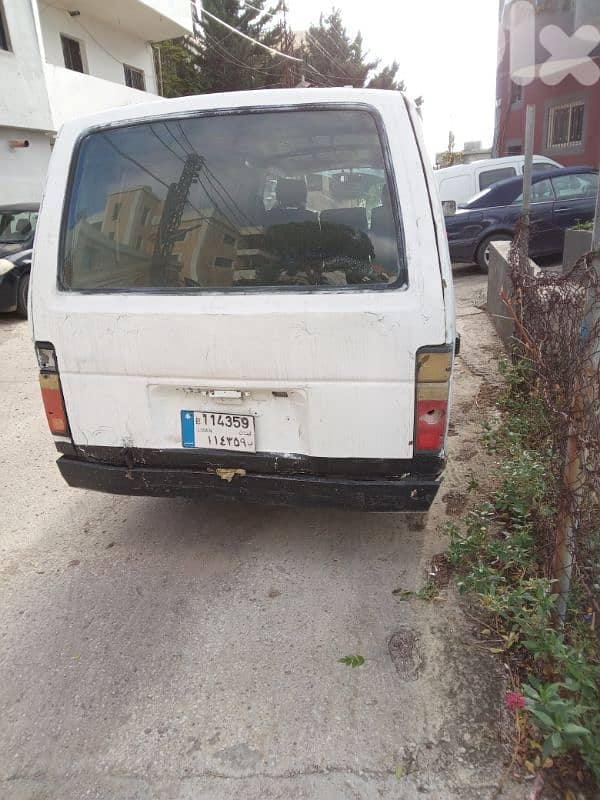 Toyota hiace  بنزين  تويوتا  فان باص toyota 4