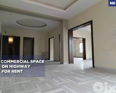 Commercial space - Elevator - Parking spot REF#NK131287 !