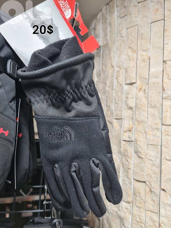 Snow Gloves 2