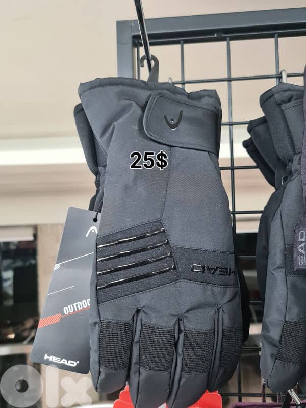 Snow Gloves 10