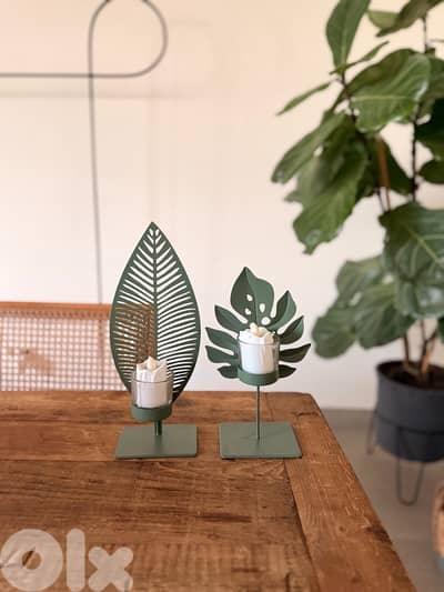 2 candle holders