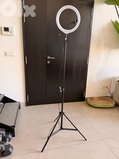 ring light with a tripod stand