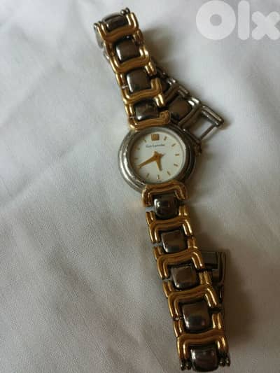 Old Guy Laroche (broken glass) - Not negotiable