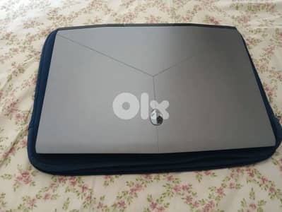 Alienware M15 R1,NVIDIA RTX 2060,16 GB of RAM,1.14 TB of storage