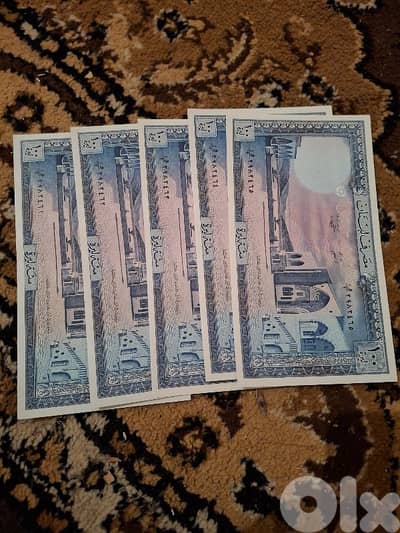 100 ليرة لبنانية انسر