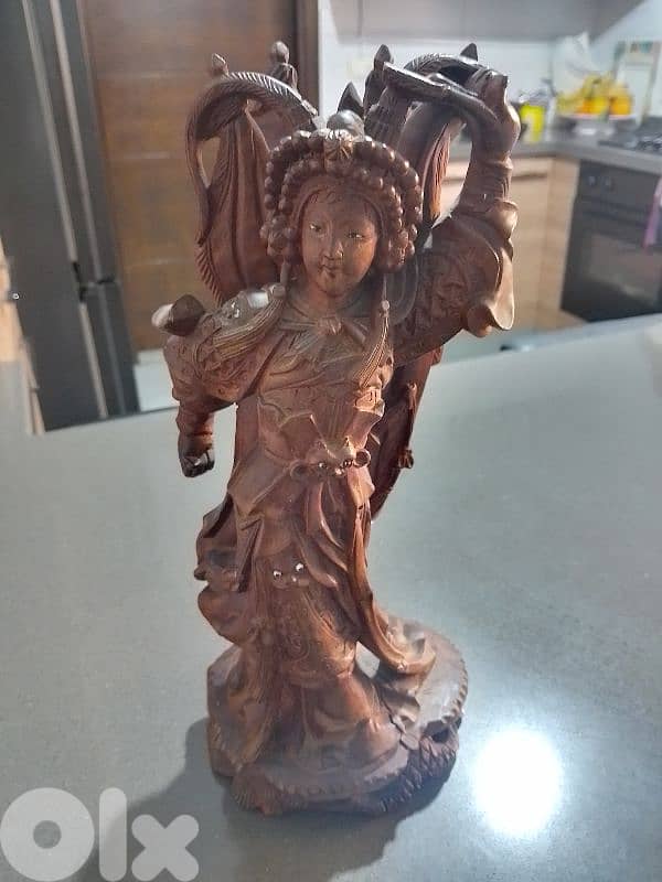 Fighter statue 3