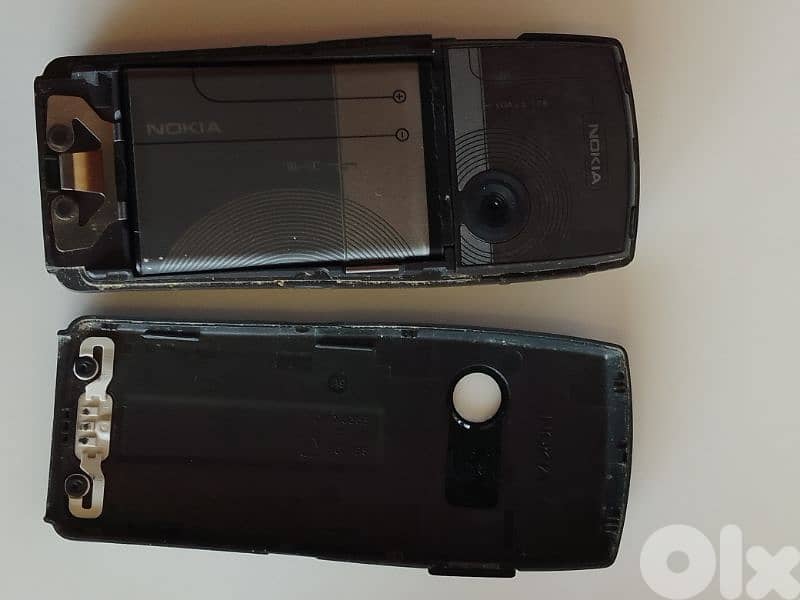 For Collectors 2 Nokia 1110i + 6230i EW Condition n battery n charger 18