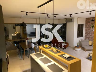 L00570 - Nice 3 Bedrooms Apartment For Sale In Achrafieh, Geitawi