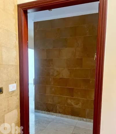 Office for rent in Hamra, Makdesy street