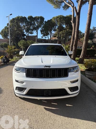 Jeep Grand Cherokee 2018 High Altitude 5.7L V8*ONLY WHATSAPP CALL*