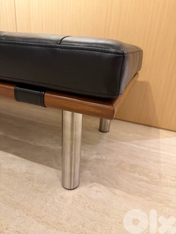 Bench 2