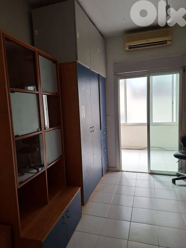 bedrooms 2
