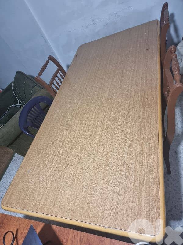 family table طولة صفرة 1