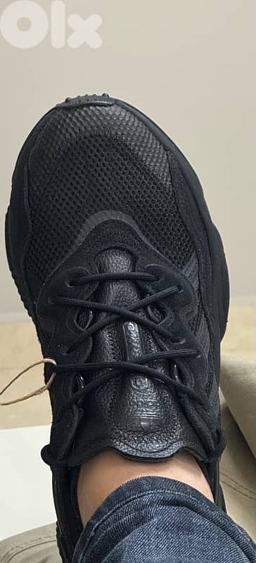 adidas ozweego black -9 us -like new