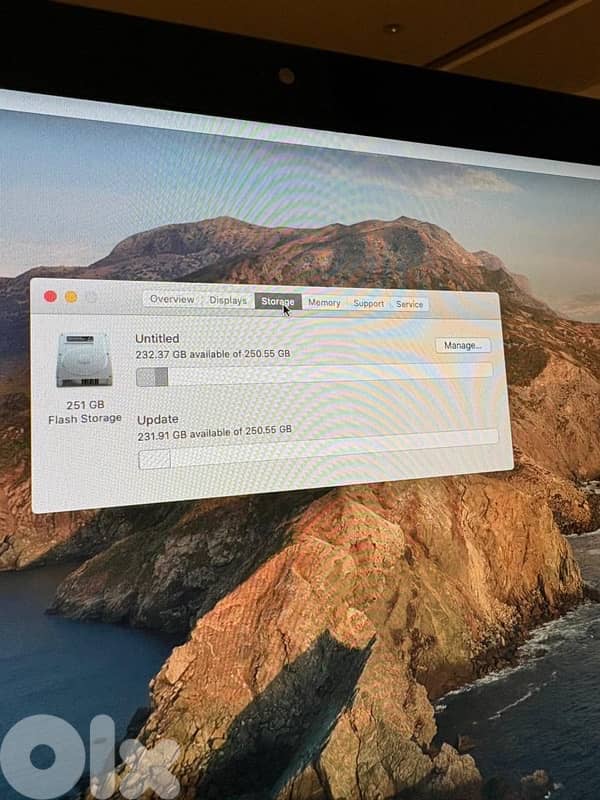 i mac with Magic Keyboard and Magic Mouse 1