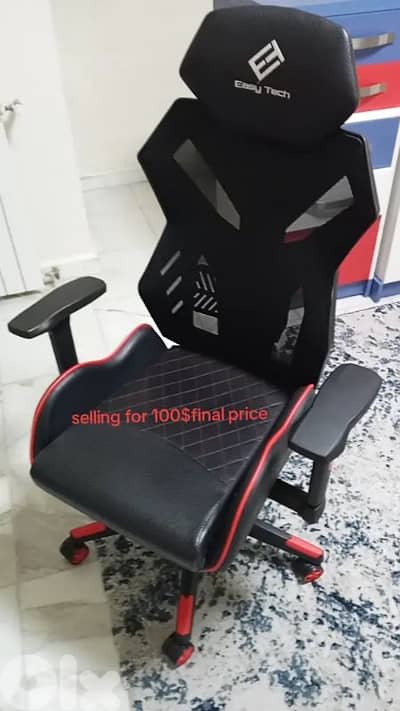 BEST PRICED GAMING CHAIR EVER IT WAS 220$