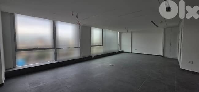 Office for Rent In Mirna Chalouhi - مكتب للإيجار في ميرنا شلوحي
