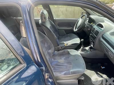 Renault Clio 2000