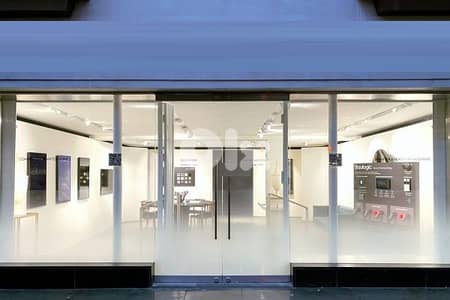 SPACIOUS SHOWROOM FOR RENT IN HAMRA PRIME | 115SQ | HAMR-220