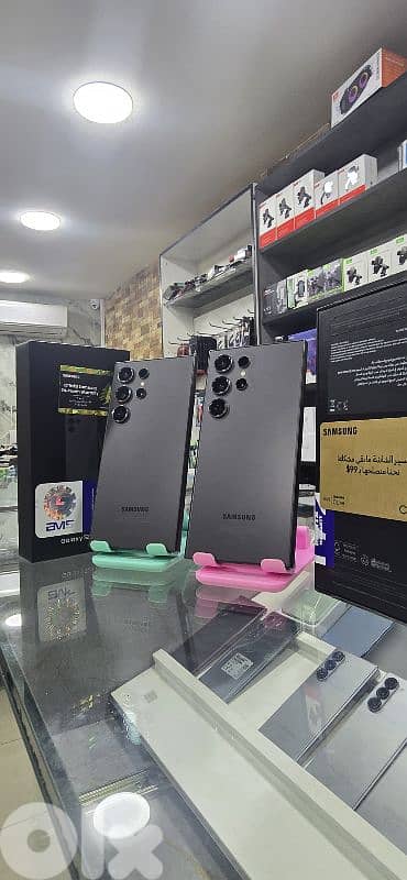 Samsung s24 ultra 256 gb 12 ram like new