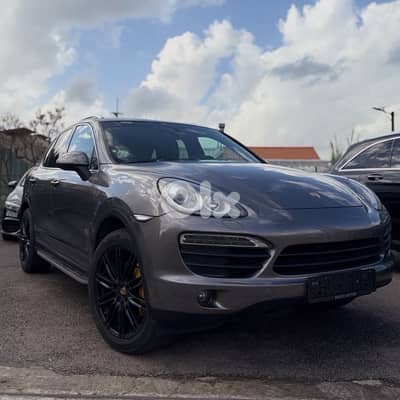 Porsche Cayenne S 2011 V8