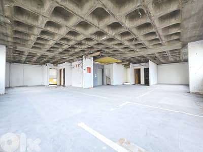 RAO26-4867 Office 200m2 for rent in Gemmayze