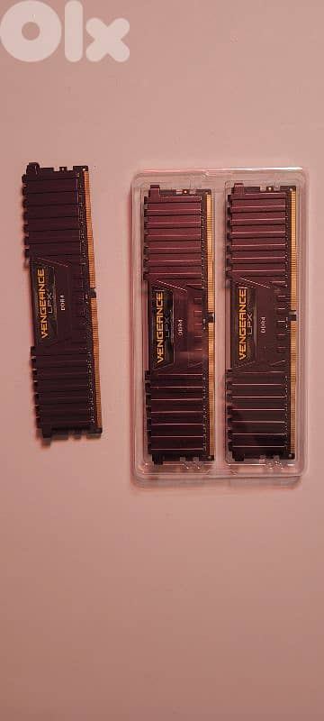 corsair rams 2x8gb+1 free ddr4 3200 mhz vengeance lpx