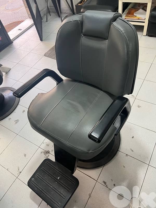 Barber Shop Ready to Operate | صالون جاهز للعمل 1