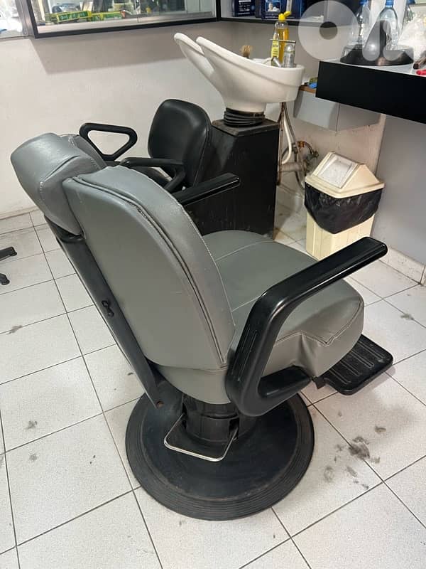 Barber Shop Ready to Operate | صالون جاهز للعمل 2