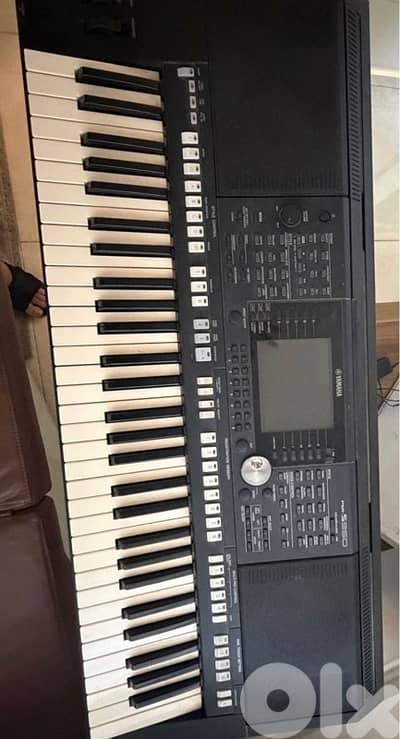 YAMAHA KEYBOARD