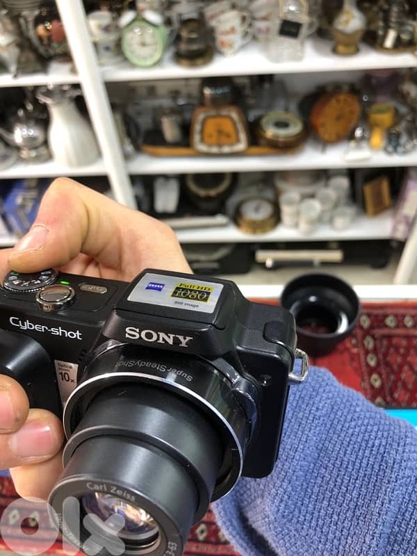 Vintage Sony Cyber-Shot Camera 3