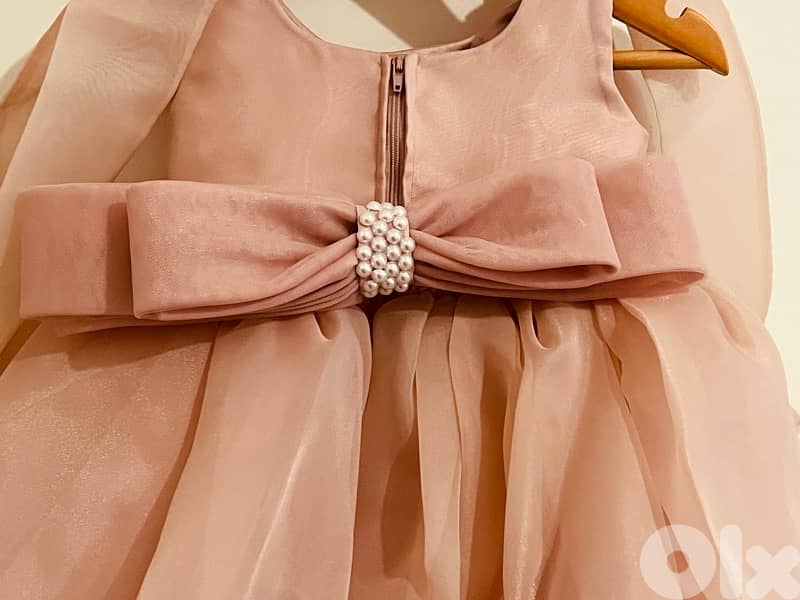 dress 1
