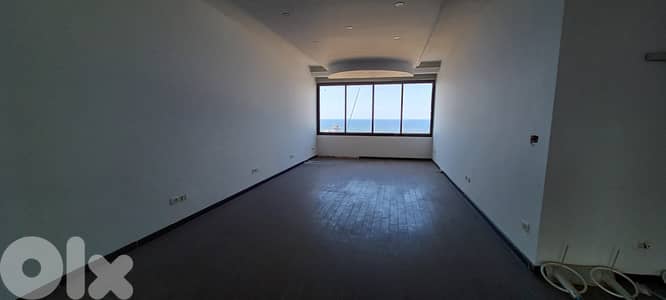 Renovated office with sea view for sale in Zalka