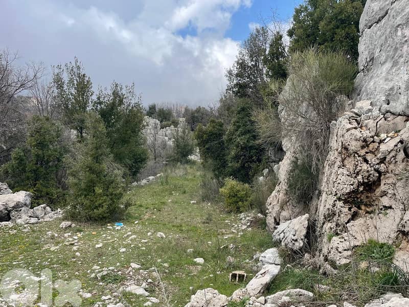 GMK249SS - Land For Sale In Beqaatet Achqout -  أرض للبيع في بقعاتة 1