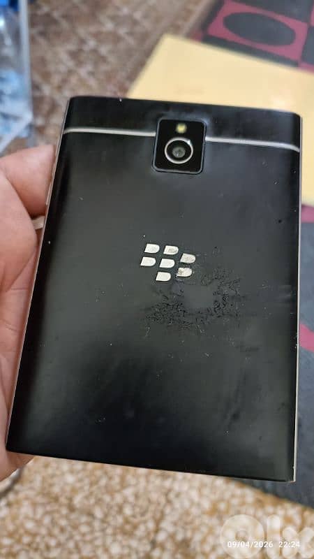 BlackBerry بلاكبيري باسبورد كتير نضيف ماشي تمام 1