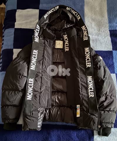 Moncler Black Puffer Jacket – Never Worn
