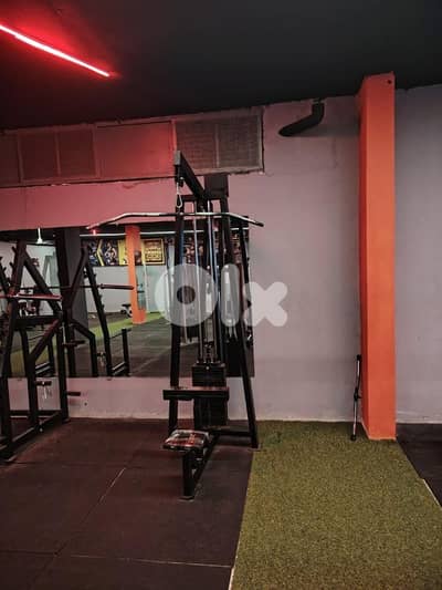 Lat Pulldown - like new