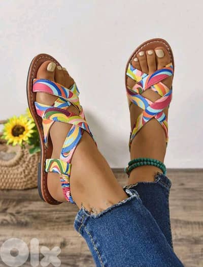 New Fashionable Multi-Color Strap Woman Casual Flat Sandal