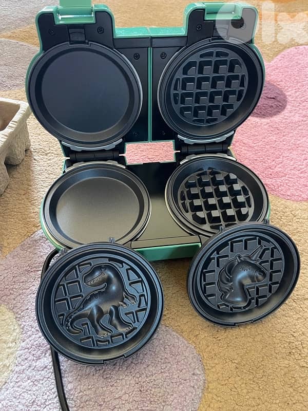 German Waffle Maker  صانعة وافل مزدوجة ميني – مع ألواح قابلة للتبديل 1