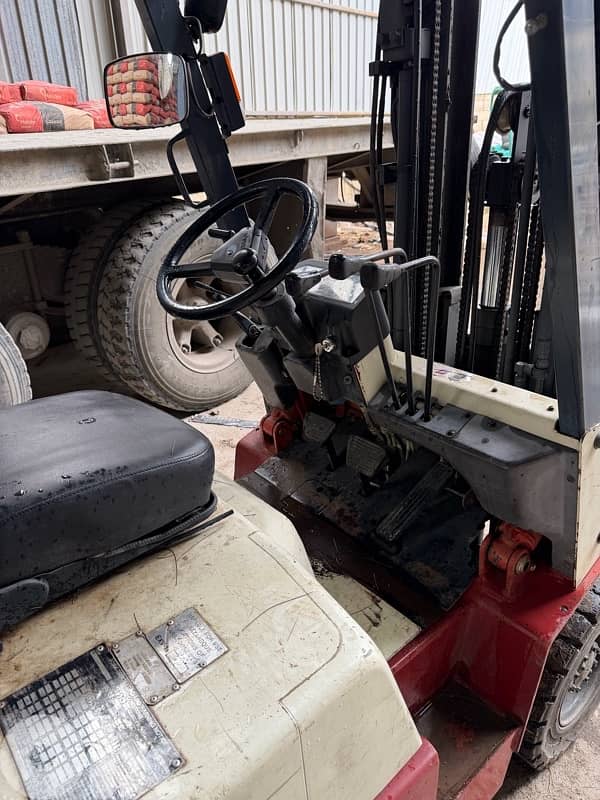 fortklift nissan 3