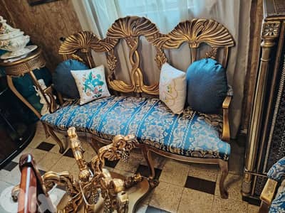 antique salon
